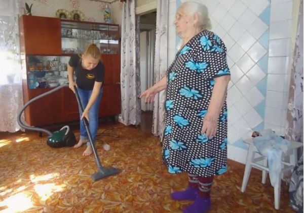 Советы по уборке квартиры после 60 лет